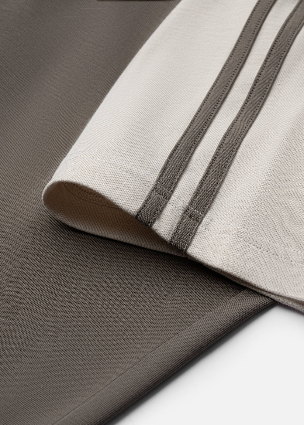 Áo Polo Raglan Mát Mềm Mại The No Style 240 Nâu Be