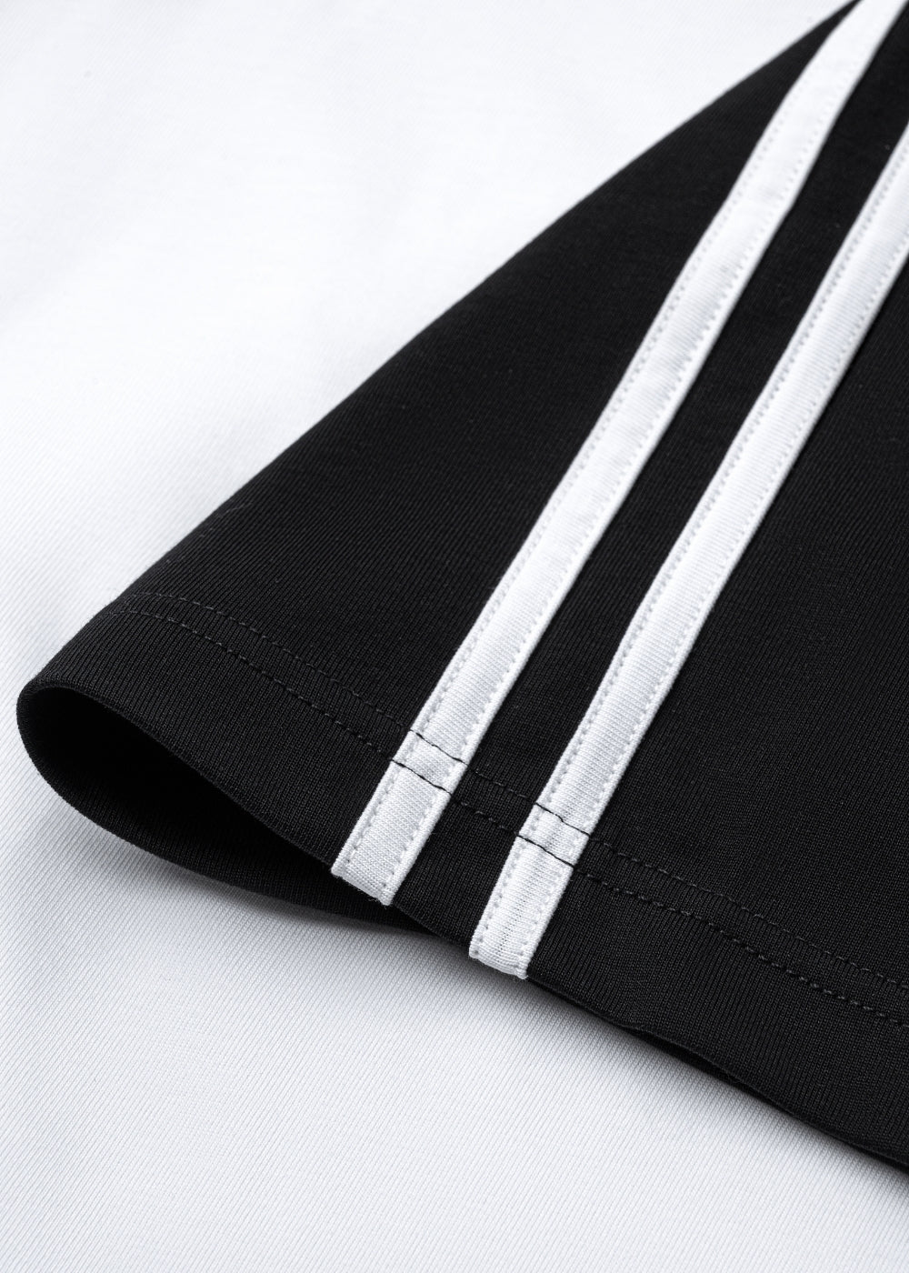 Áo Polo Raglan Mát Mềm Mại The No Style 240 Trắng Đen