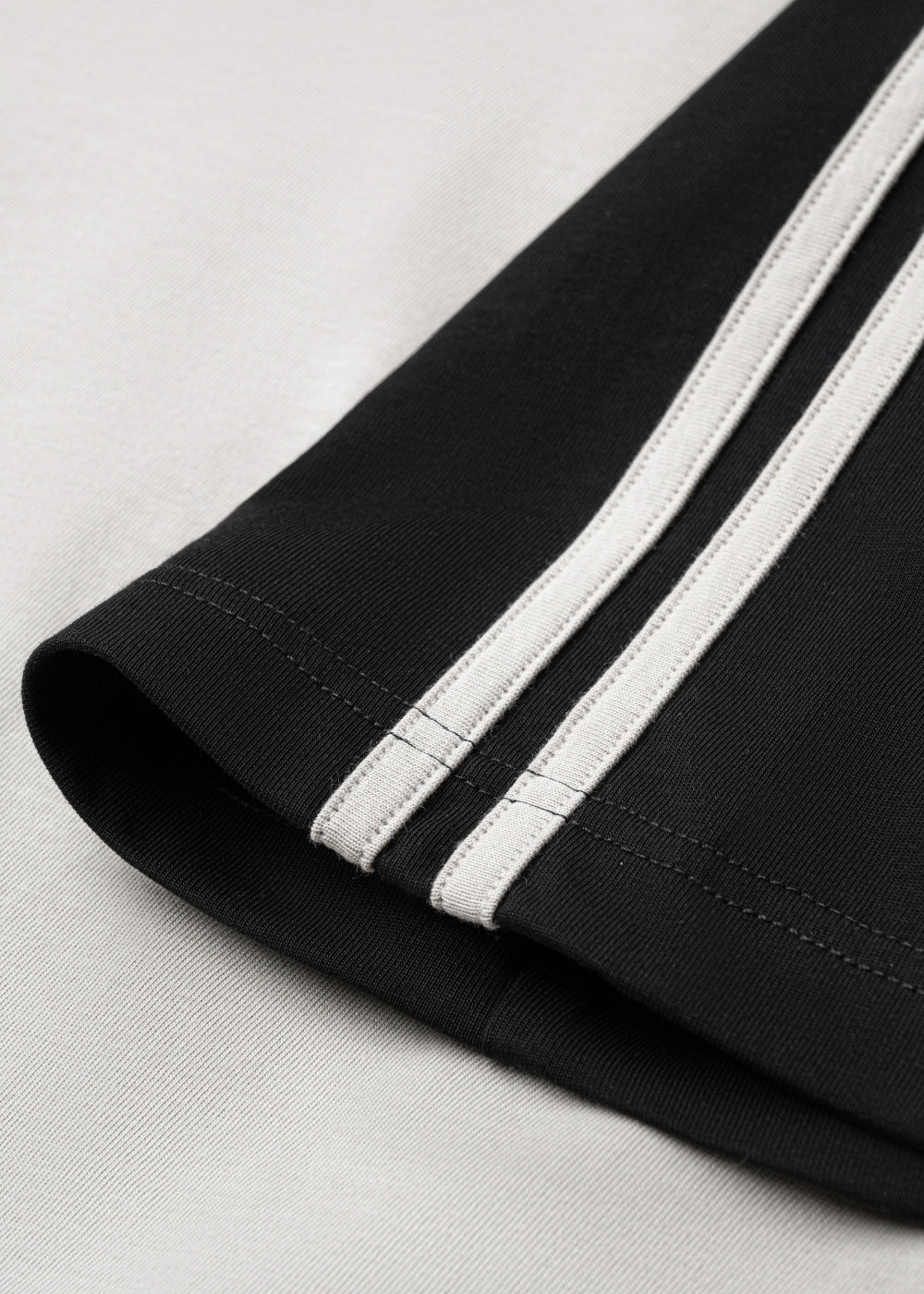 Áo Polo Raglan Mát Mềm Mại The No Style 240 Xám Đen