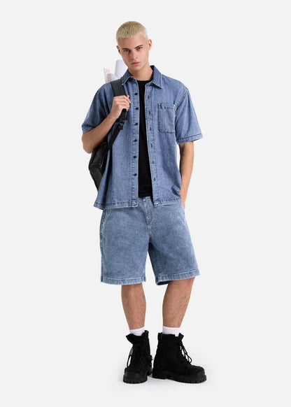 Áo Sơ Mi Jean Tay Ngắn DurableTex™ Vải Đứng Dáng Sờ Mịn Tay The Original 002 Màu Xanh Dương Nhạt Dáng Rộng Rãi F4