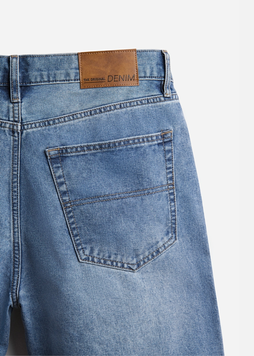 Quần Short Jeans DurableTex™ Mềm Lưng Cong Chống Hở The Original 059 Màu Xanh Jean 87 Dáng Vừa Vặn F3
