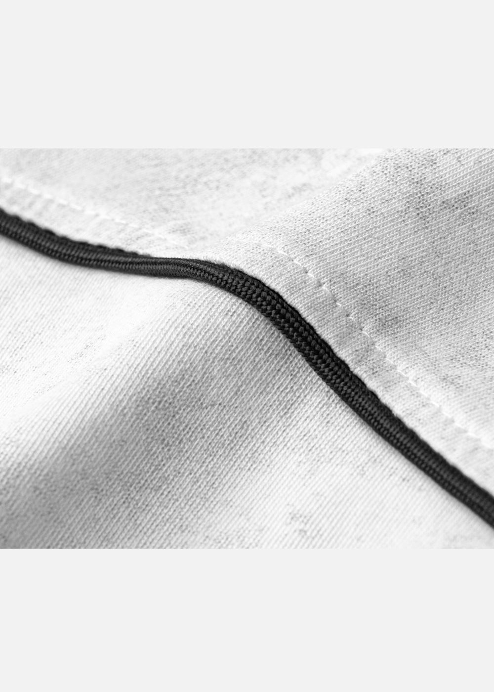 Áo Thun Thoáng Mát Vải Hiệu Ứng Loang The Weekend 027 Trắng