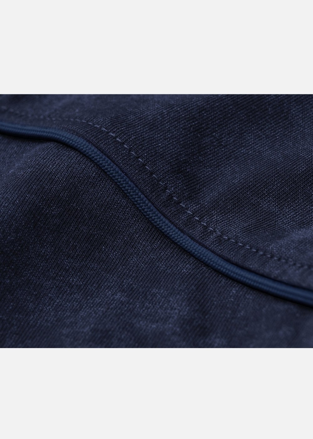 Áo Thun Thoáng Mát Vải Hiệu Ứng Loang The Weekend 027 Xanh Dương Đậm