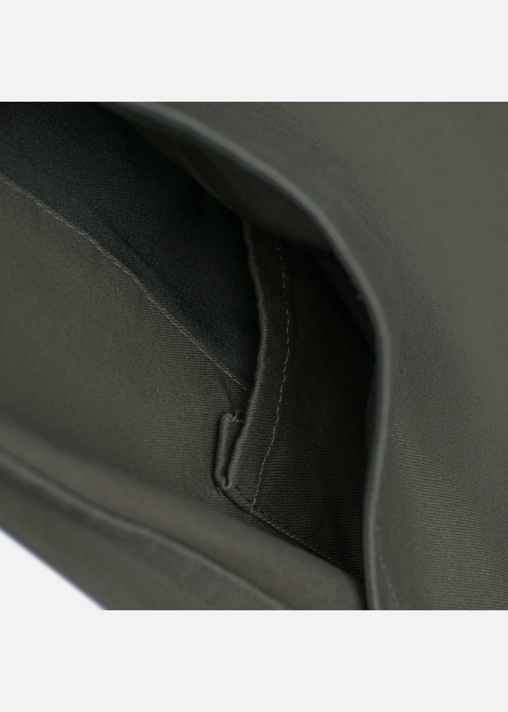 Quần Short Kaki Bền Co Giãn The Weekend 030 Xanh Lá Đậm