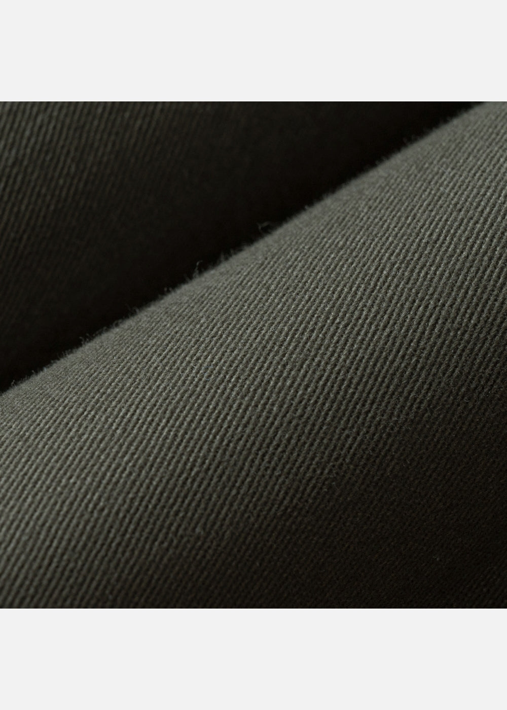 Quần Short Kaki Bền Co Giãn The Weekend 030 Xanh Lá Đậm