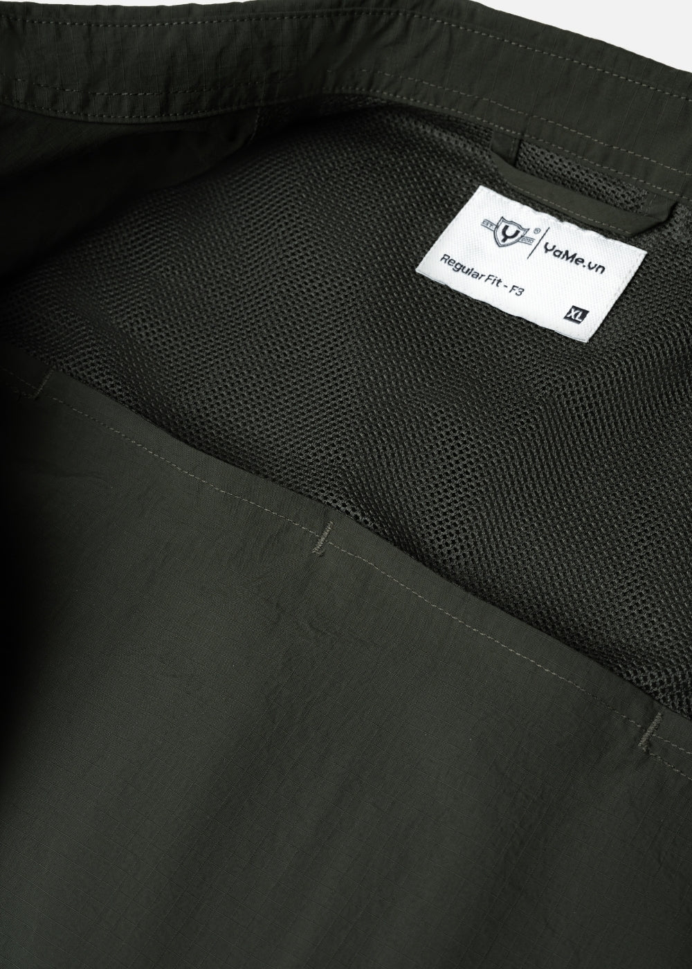 Áo Sơ Mi Tay Ngắn Smart Trượt Nước Thoát Khí The Worker 007 Xanh Lá Đậm