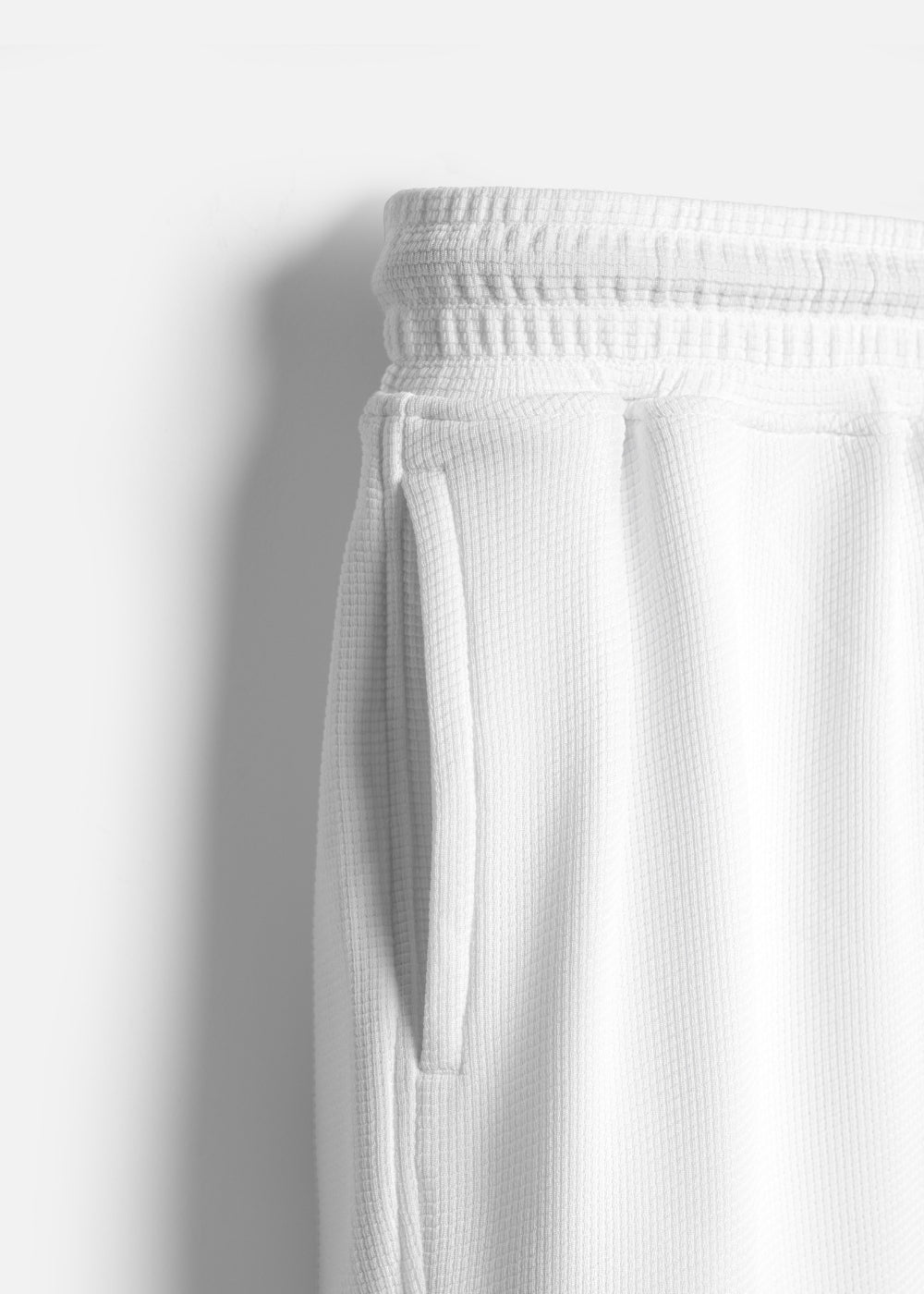 Quần Short Thun Waffle Thoáng Khí The Weekend 040 Trắng